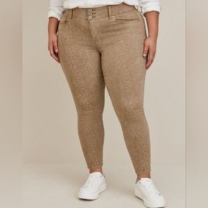 NWT Torrid Jegging Skinny Super Soft High-Rise Jean Python Snake Print- …